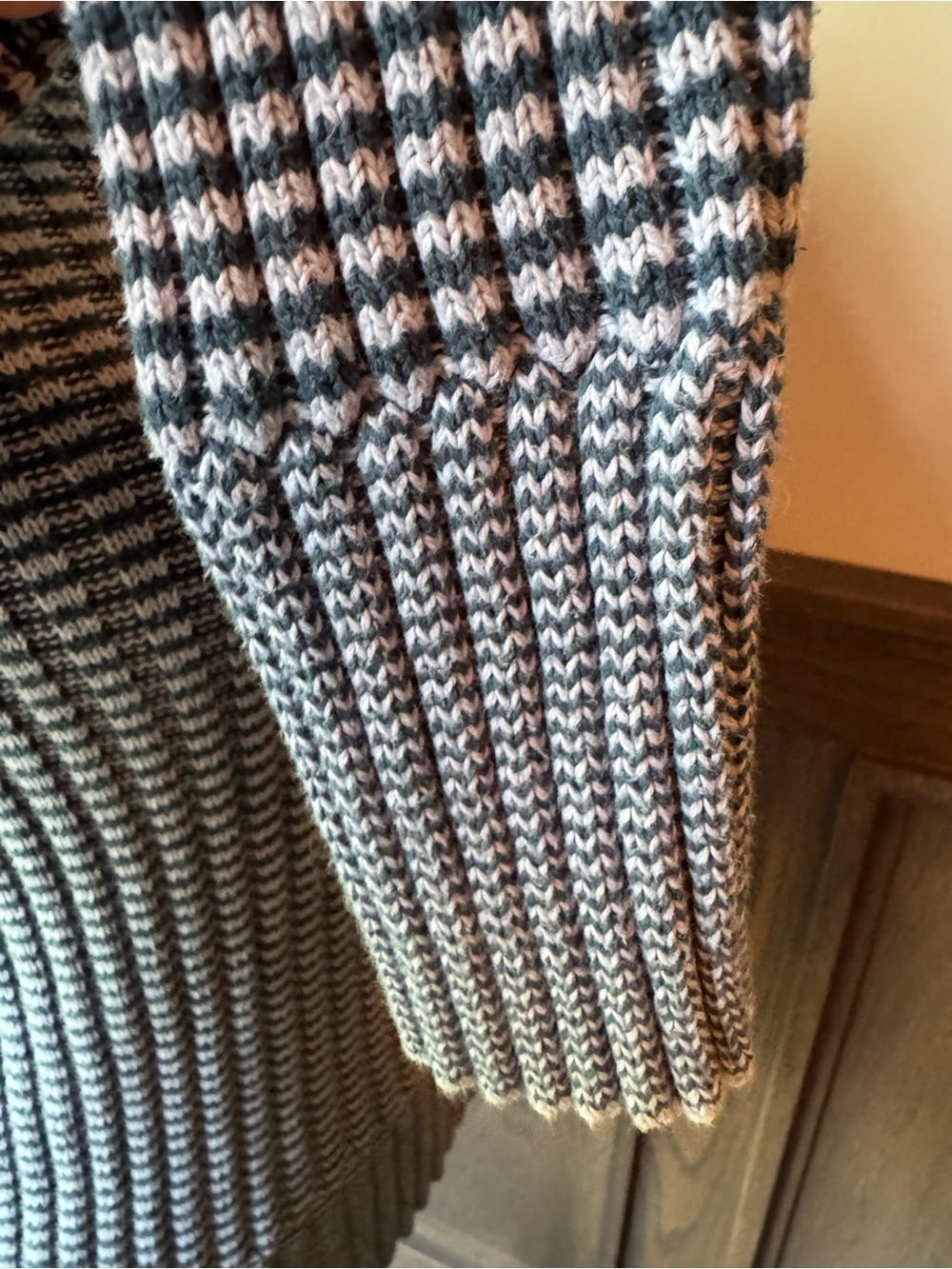 Calvin Klein green striped Ribbed Turtleneck Sweater small - Picture 6 of 7
